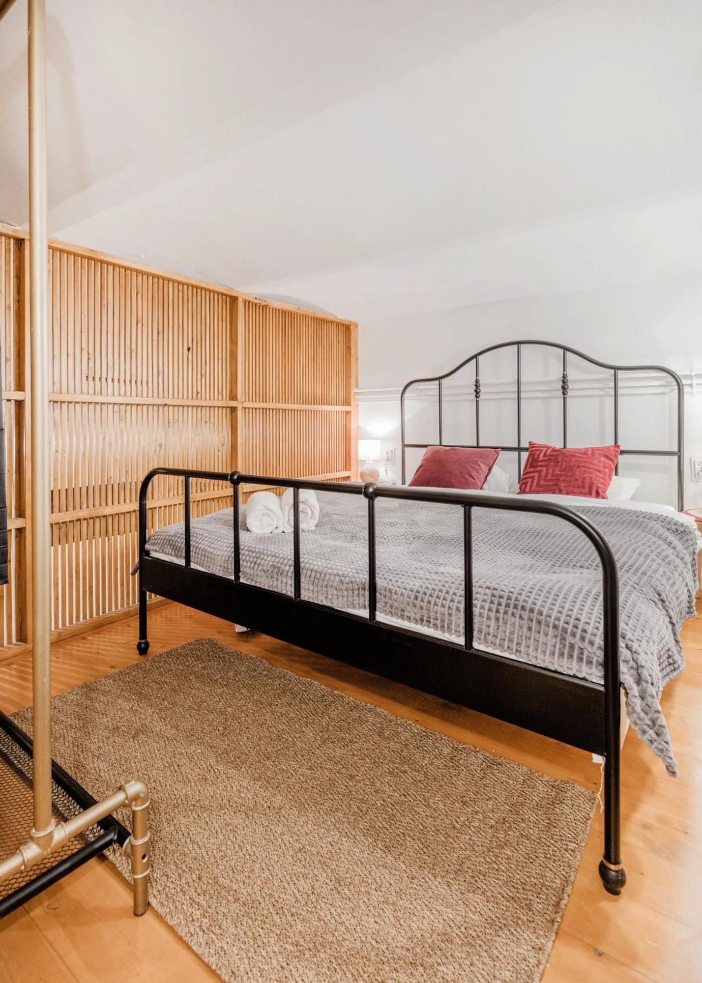 Wellness Wonderland: Garden, Sauna, Jacuzzi In Cbd Budapest Exterior photo